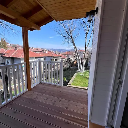 Апартамент Black Cat Велико Търново