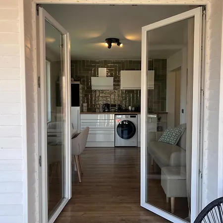 Black Cat Apartament Wielkie Tyrnowo