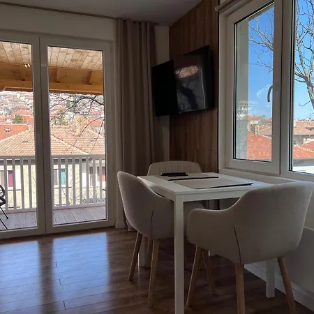 Black Cat Велико Търново